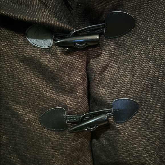 SHAWL - CAPE - PONCHO - CLOAK - WRAP Animal Print from Steinmart. - Picture 5 of 5